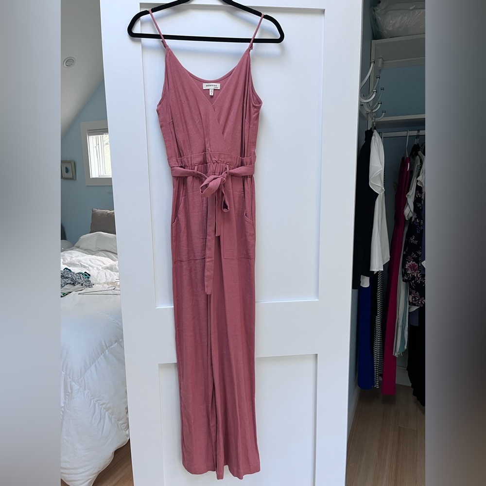 Thin strap jumper